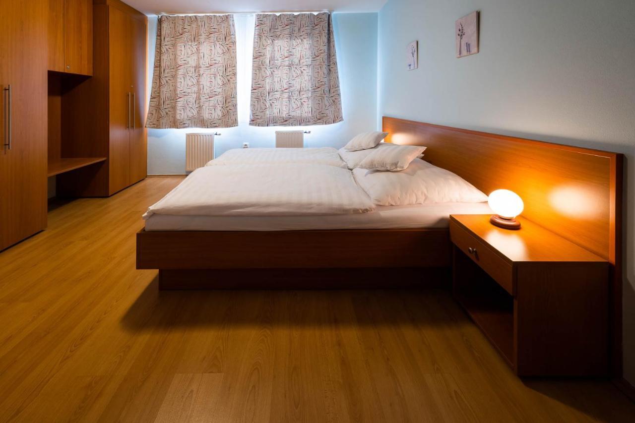 Apartman Eliska Třeboň Екстериор снимка