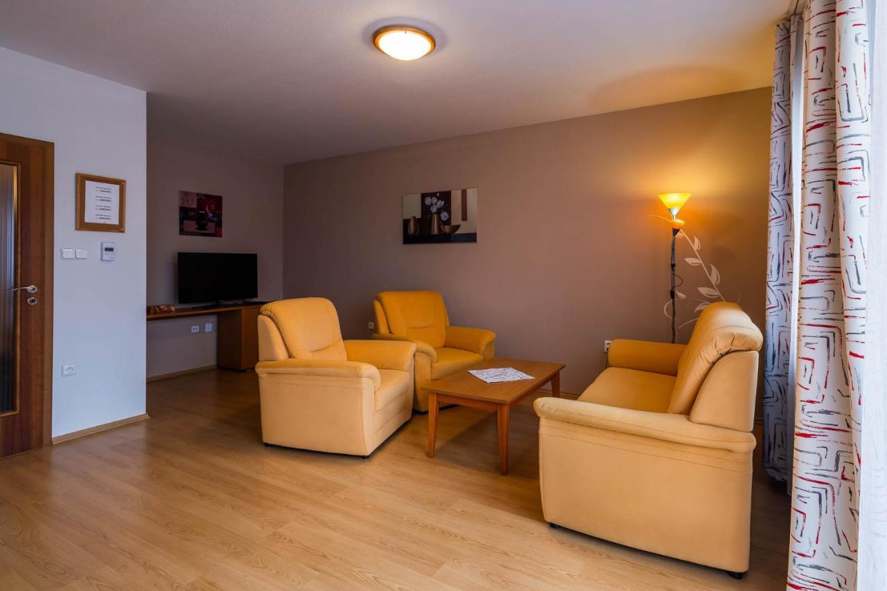 Apartman Eliska Třeboň Екстериор снимка